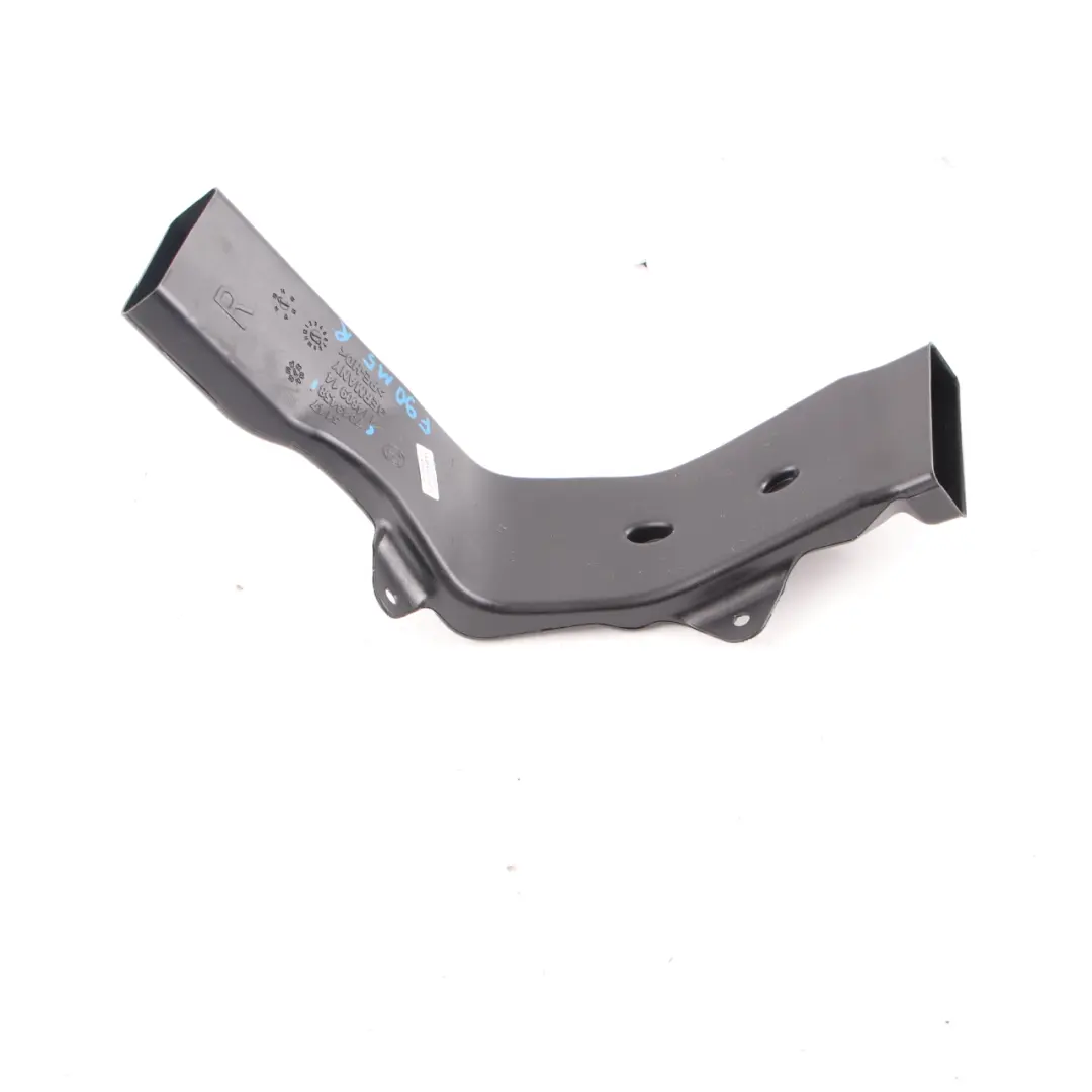duct BMW G30 G31 B-Pillar Air Channel Vent Column Inner Right O/S to Air with Part number 7343458 Air duct BMW G30 G31 B-Pillar Air Channel Vent Column Inner Right O/S - SKU 7343458 - Part number 7343458