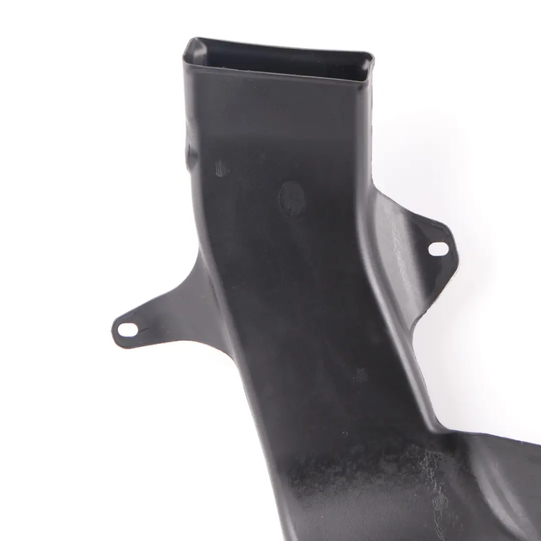 Duct BMW G30 G31 G11 Heater Channel Hose Front Left N/S to Air with Part number 7343501 Air Duct BMW G30 G31 G11 Heater Channel Hose Front Left N/S - SKU 7343501 - Part number 7343501