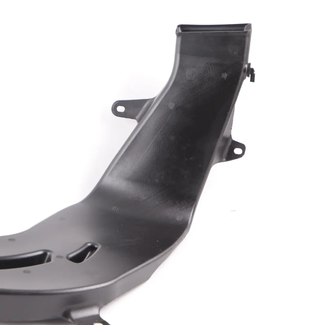 Duct BMW G30 G31 G11 Heater Channel Hose Front Right O/S to Air with Part number 7343502 Air Duct BMW G30 G31 G11 Heater Channel Hose Front Right O/S - SKU 7343502 - Part number 7343502