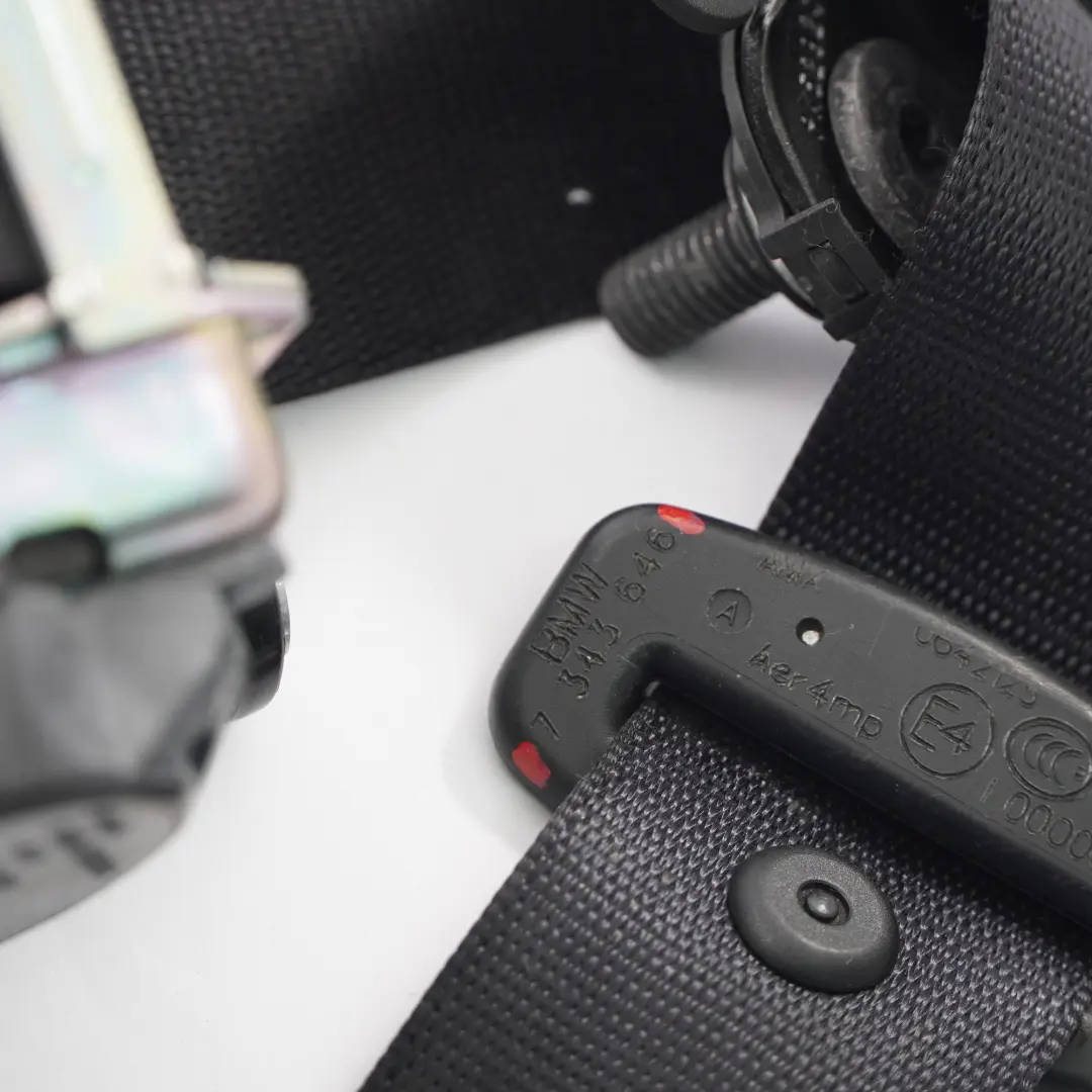  Ceinture sécurité BMW X5 F15 F85 arrière droite supérieure noire - SKU 7343646 - Numéro de pièce 7343646