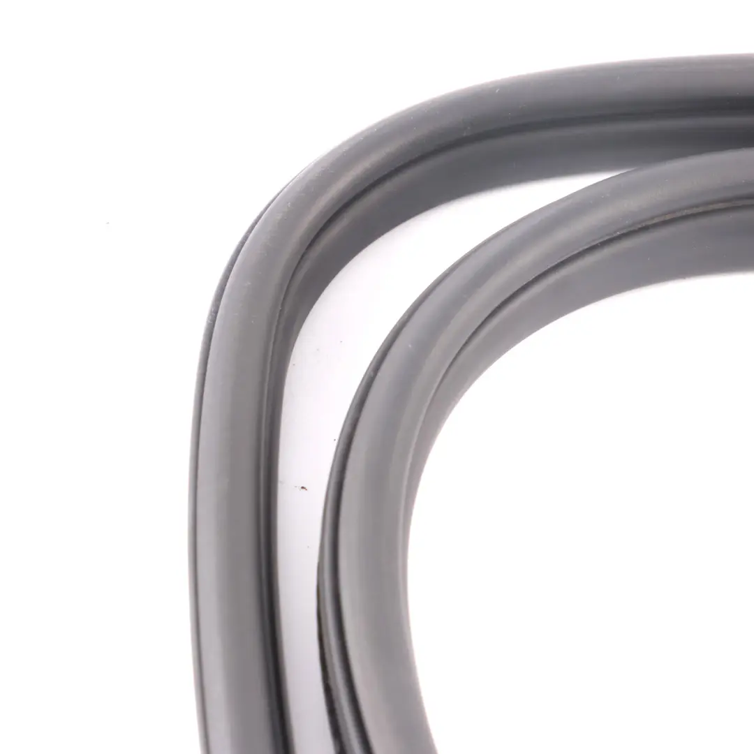 Sello Protección Borde Puerta Goma Delantero Izquierdo Derecho para Mini F54 con número de pieza 7344159 Mini F54 Sello Protección Borde Puerta Goma Delantero Izquierdo Derecho - SKU 7344159 - Número de pieza 7344159