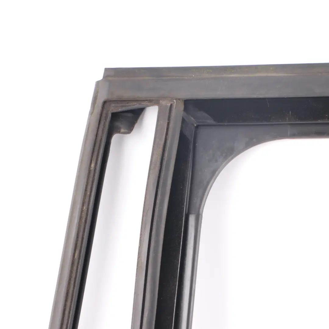 Guía Ventana Mini Clubman F54 Trasera Izquierda Puerta Junta Marco para con número de pieza 7344165 Guía Ventana Mini Clubman F54 Trasera Izquierda Puerta Junta Marco - SKU 7344165 - Número de pieza 7344165