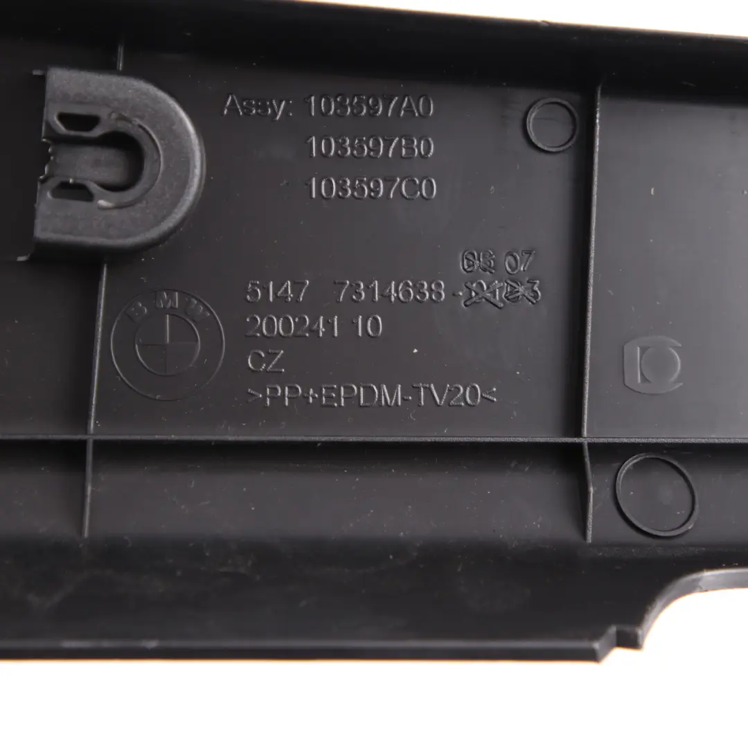 Panneau supérieur coffre Panneau de garniture toit BL7314638 pour BMW F36 Gran Coupe à propos du numéro de pièce 7345584 BMW F36 Gran Coupe Panneau supérieur coffre Panneau de garniture toit BL7314638 - SKU 7345584 - Numéro de pièce 7345584