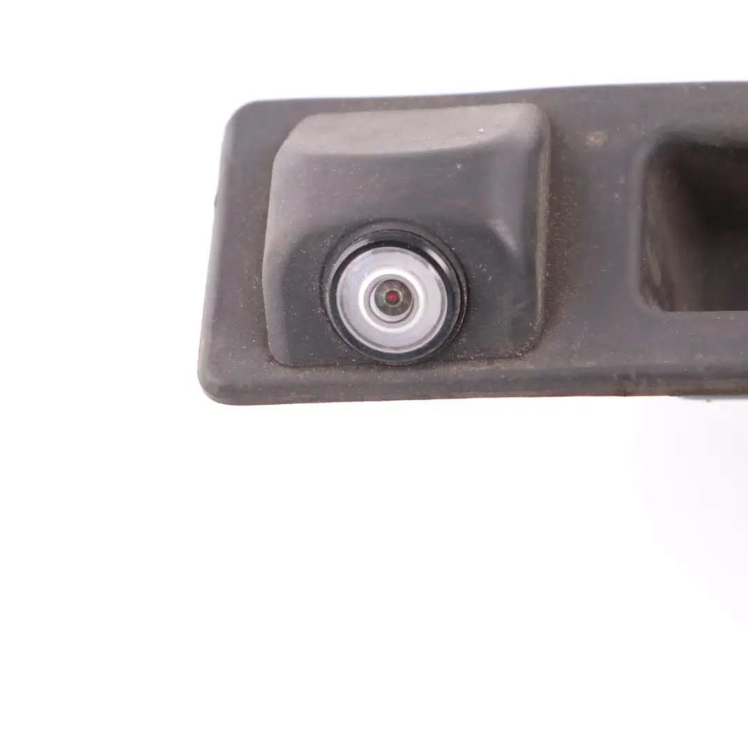 Uchwyt Klamka Klapy Bagażnika z Kamerą Cofania Tył do BMW F10 F30 o numerze 7345700 BMW F10 F30 Uchwyt Klamka Klapy Bagażnika z Kamerą Cofania Tył - SKU 7345700 - Numer Części 7345700