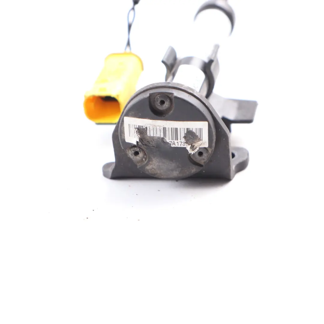 Bonnet Actuator BMW G11 G12 G15 Hood Right O/S Pedestrian Protection to with Part number 7347406 Bonnet Actuator BMW G11 G12 G15 Hood Right O/S Pedestrian Protection - SKU 7347406 - Part number 7347406