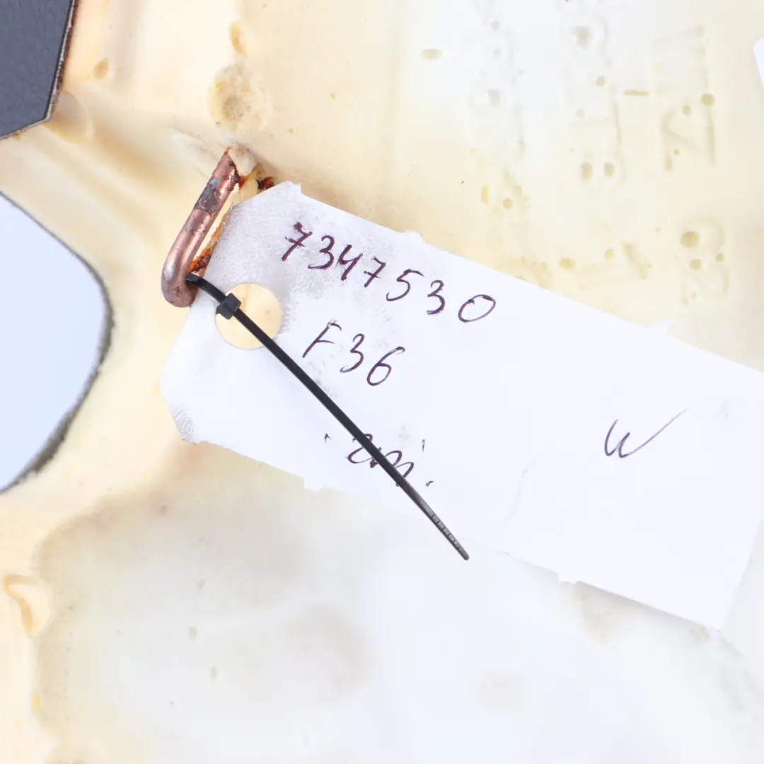 Finisher Right O/S Bench Side Lateral Cover Black Leather to BMW F36 Rear Seat with Part number 7347530 BMW F36 Rear Seat Finisher Right O/S Bench Side Lateral Cover Black Leather - SKU 7347530 - Part number 7347530