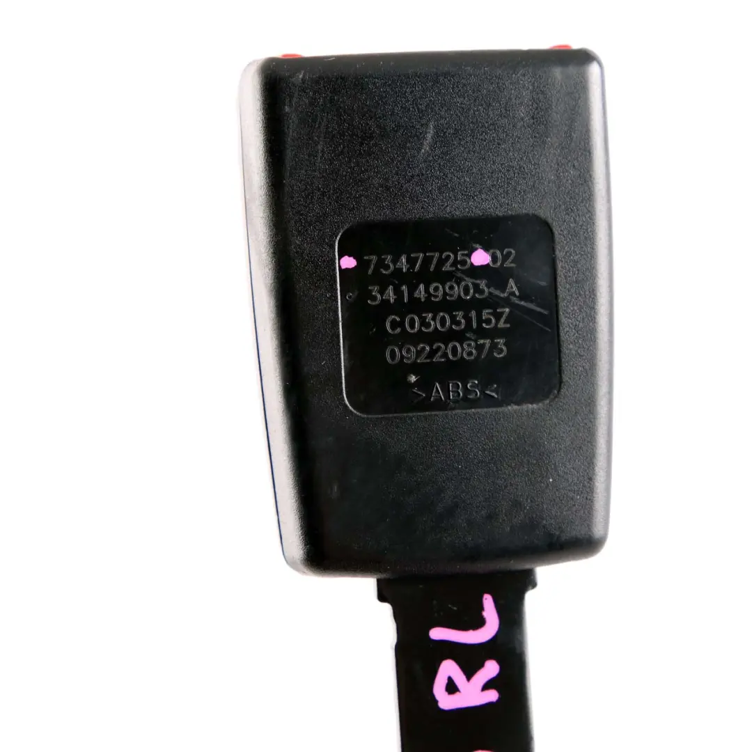 Sedile inferiore Fibbia tenditore della cintura posteriore sinistra per BMW i3 I01 con numero di parte 7347725 BMW i3 I01 Sedile inferiore Fibbia tenditore della cintura posteriore sinistra - SKU 7347725 - Numero di parte 7347725