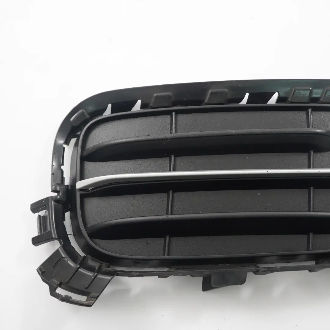 X-Line Kratka Zderzaka Prawa Prawy Przód do BMW X3 F25 o numerze 7347946 BMW X3 F25 X-Line Kratka Zderzaka Prawa Prawy Przód - SKU 7347946 - Numer Części 7347946