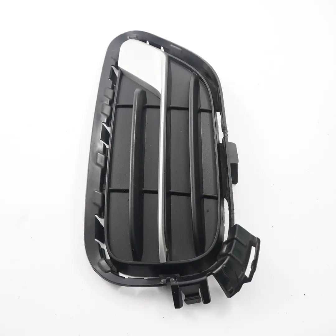 X-Line Kratka Zderzaka Prawa Prawy Przód do BMW X3 F25 o numerze 7347946 BMW X3 F25 X-Line Kratka Zderzaka Prawa Prawy Przód - SKU 7347946 - Numer Części 7347946