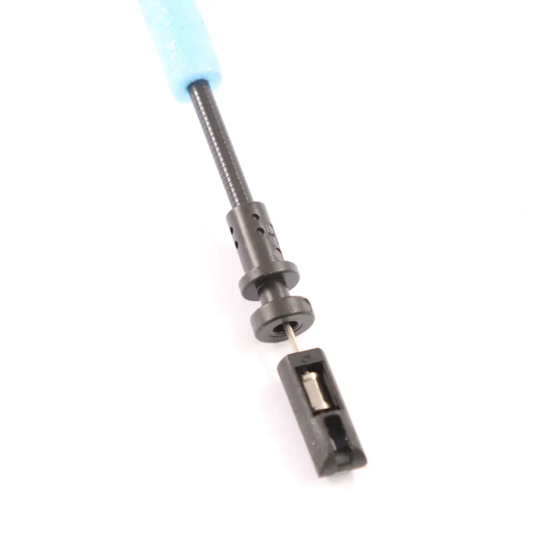 BMW F46 Cięgno Zamka Tył - SKU 7348814 - Numer Części 7348814