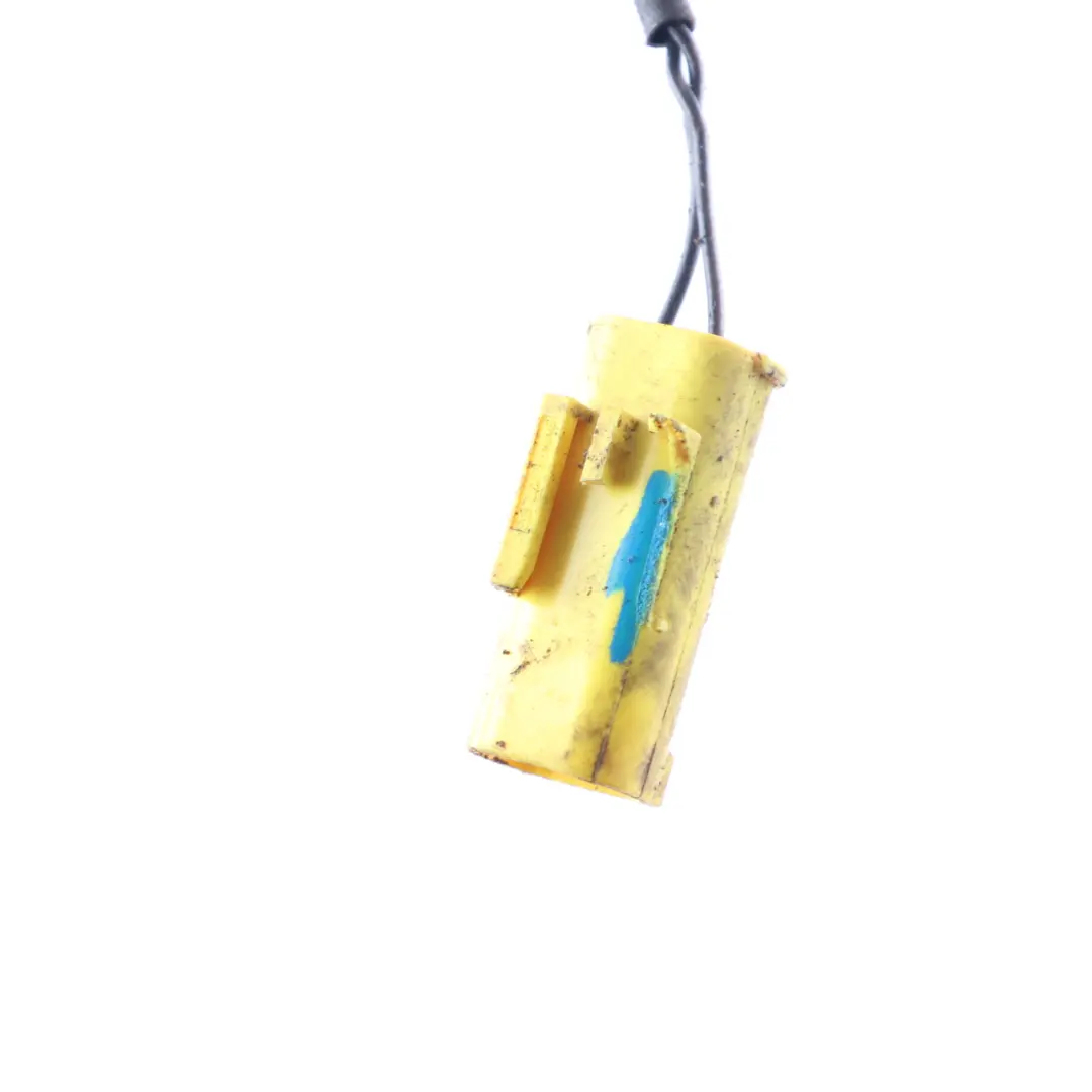 Attuatore Cerniera Cofano Protezione Pedoni Sinistro per BMW F46 con numero di parte 7348855 BMW F46 Attuatore Cerniera Cofano Protezione Pedoni Sinistro - SKU 7348855-1 - Numero di parte 7348855