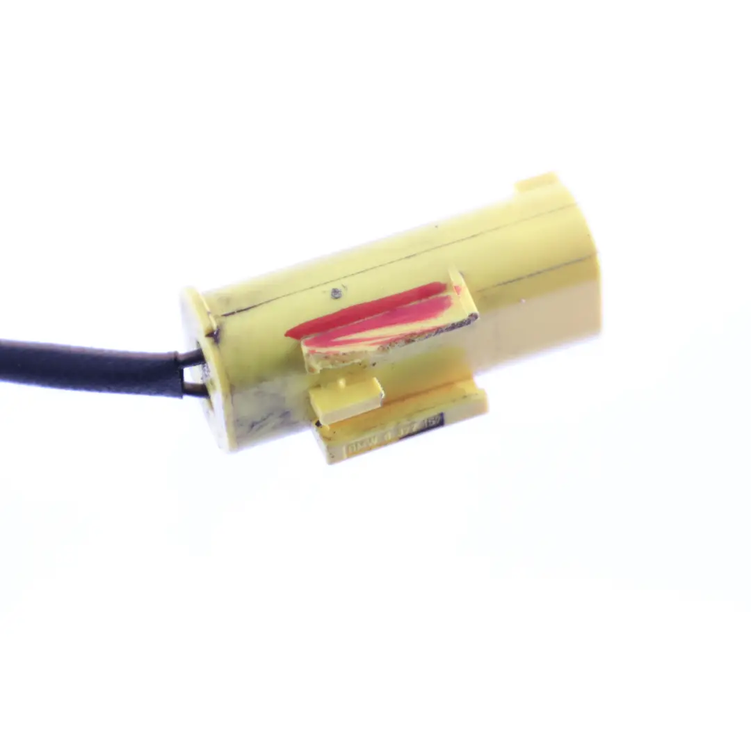 Motorhaube Scharnier Aktuator Fußgängerschutz Rechts für BMW F46 mit Teilenummer 7348856 BMW F46 Motorhaube Scharnier Aktuator Fußgängerschutz Rechts - SKU 7348856-1 - Teilenummer 7348856