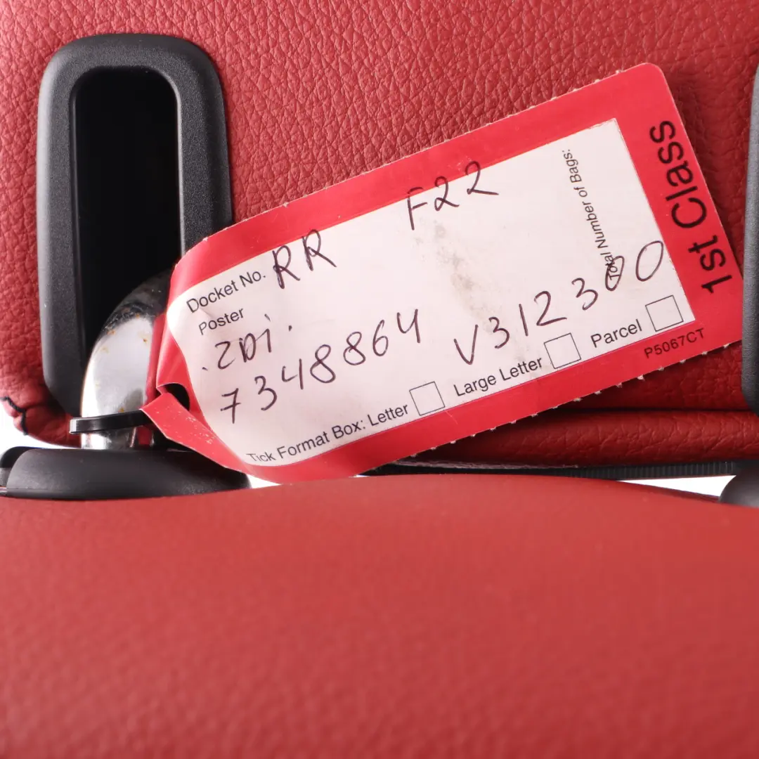 Sedile posteriore destro Schienale Coprisedile in pelle Rosso Corallo per BMW F22 con numero di parte 7348864 BMW F22 Sedile posteriore destro Schienale Coprisedile in pelle Rosso Corallo - SKU 7348864 - Numero di parte 7348864