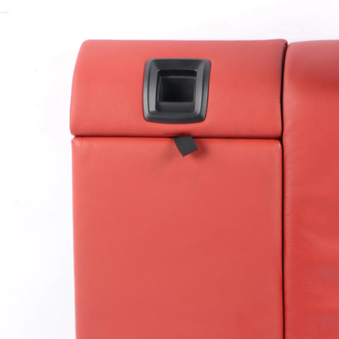 Sedile Posteriore Sinistro Rivestimento Schienale In Pelle Rosso Corallo per BMW F22 con numero di parte 7348863 BMW F22 Sedile Posteriore Sinistro Rivestimento Schienale In Pelle Rosso Corallo - SKU 7348883 - Numero di parte 7348863