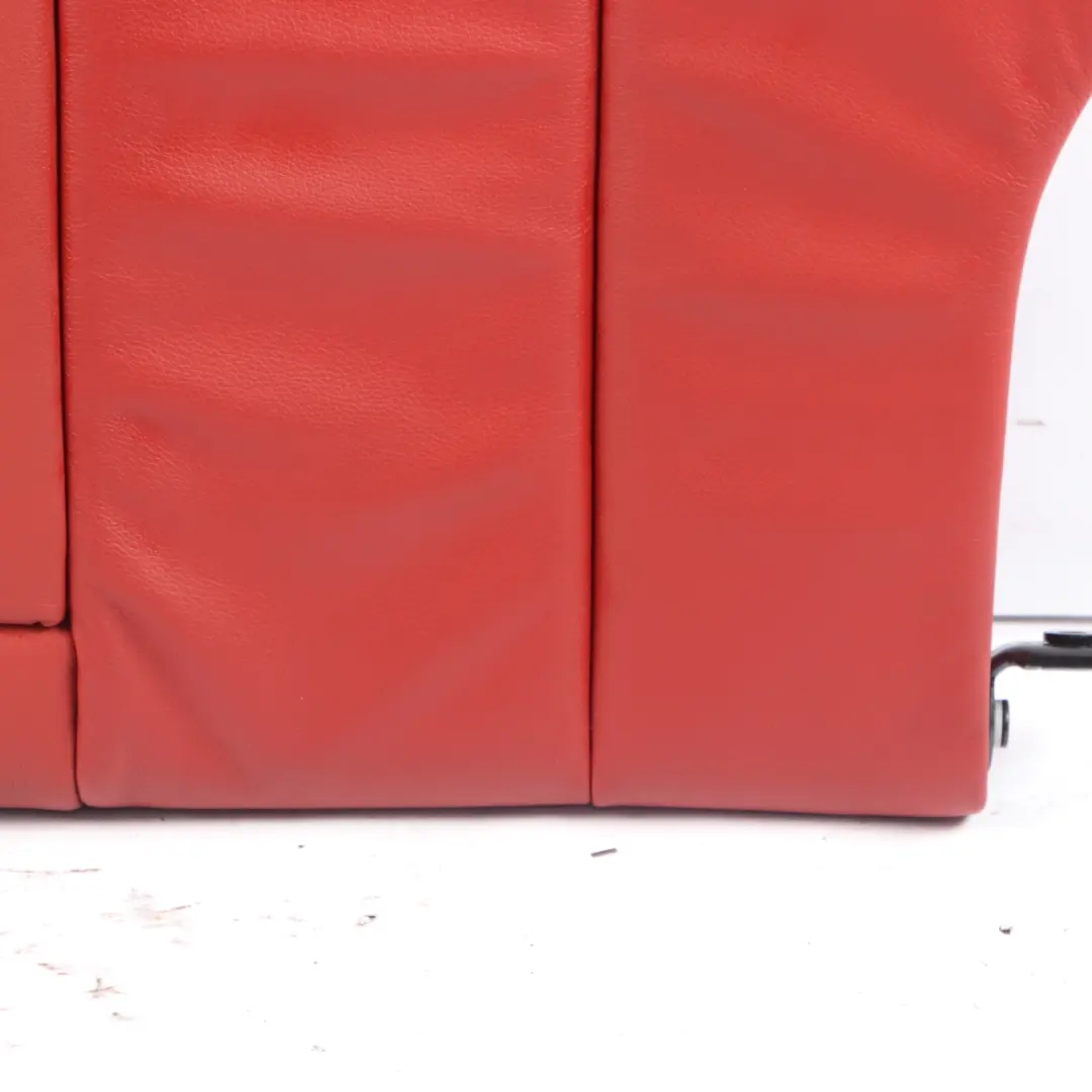 Sedile Posteriore Sinistro Rivestimento Schienale In Pelle Rosso Corallo per BMW F22 con numero di parte 7348863 BMW F22 Sedile Posteriore Sinistro Rivestimento Schienale In Pelle Rosso Corallo - SKU 7348883 - Numero di parte 7348863