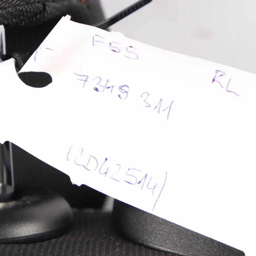 Oparcie Siedzenia Kanapy Lewy Tył Czarny Materiał do Mini F55 o numerze 7349311 Mini F55 Oparcie Siedzenia Kanapy Lewy Tył Czarny Materiał - SKU 7349311 - Numer Części 7349311