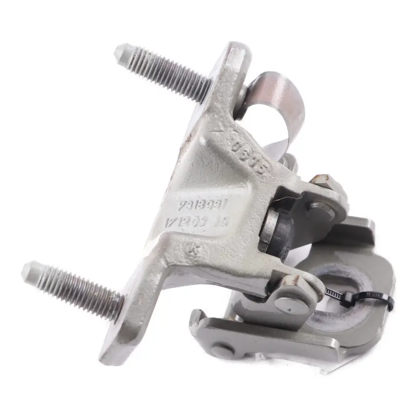 Bisagra Tapa Maletero Derecha Plata Platino Metalizado C08 para BMW F46 con número de pieza 7349450 BMW F46 Bisagra Tapa Maletero Derecha Plata Platino Metalizado C08 - SKU 7349450-PSM - Número de pieza 7349450