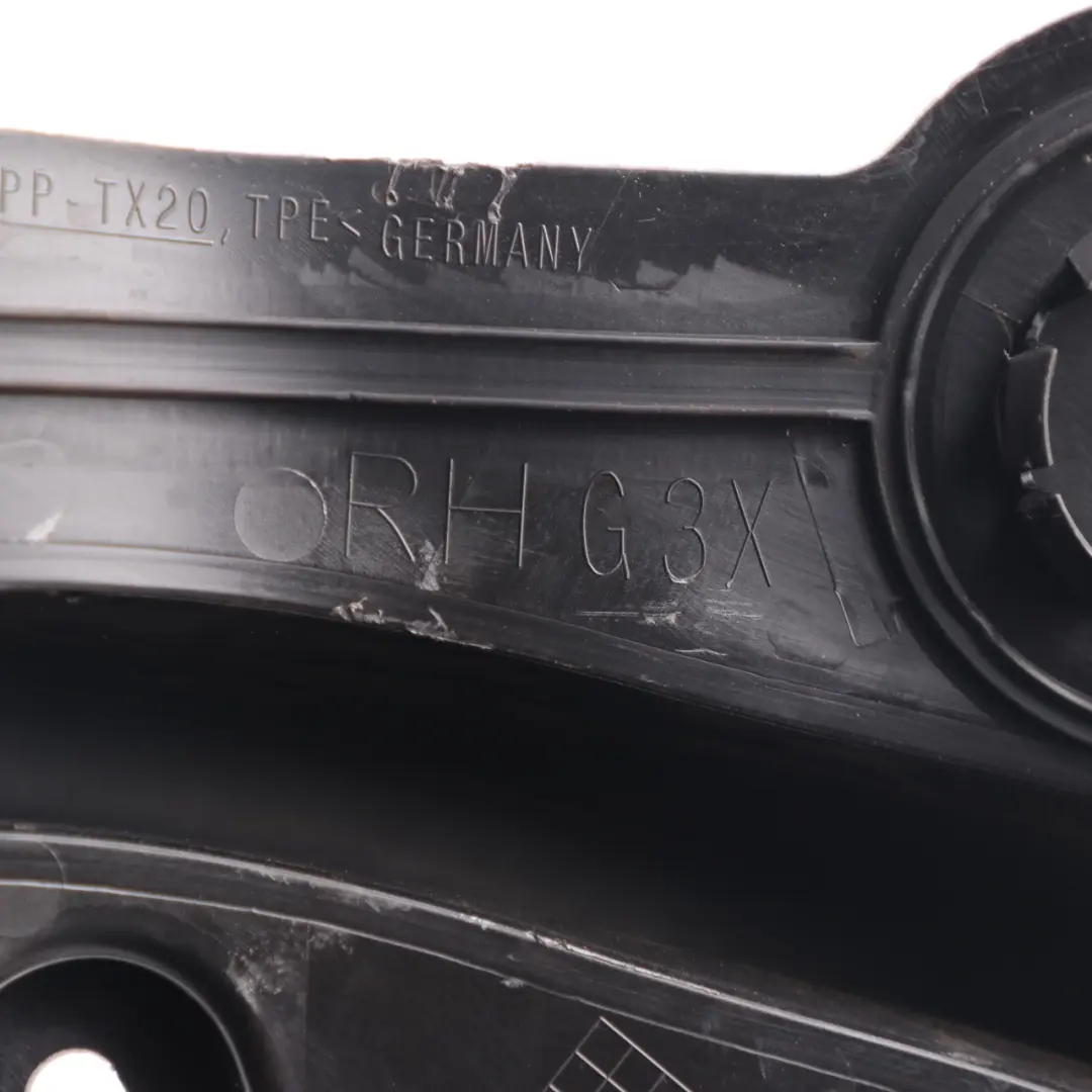 Hood Seal BMW G30 G31 Engine Rubber Gasket Front Right O/S to with Part number 7349602 Hood Seal BMW G30 G31 Engine Rubber Gasket Front Right O/S - SKU 7349602 - Part number 7349602