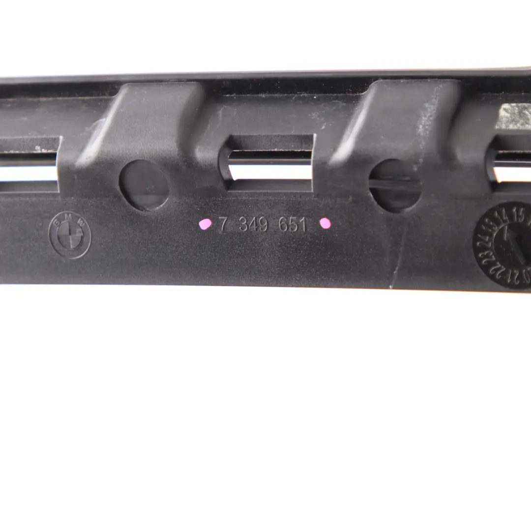 BMW X1 F48 Ventana Acabado Pilar Cubierta Puerta Delantera Izquierda Alto Brillo - SKU 7349651 - Número de pieza 7349651