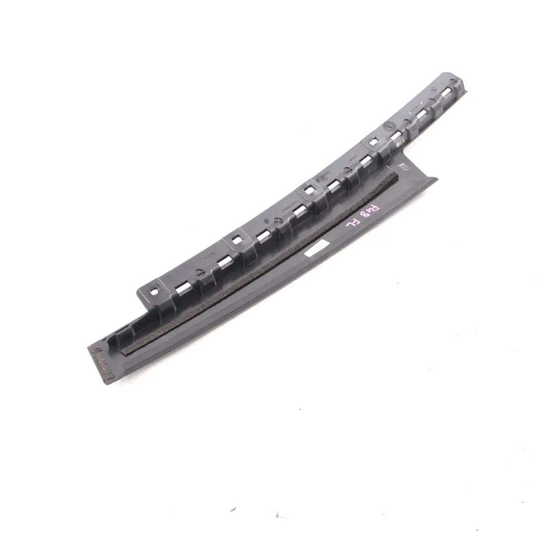 Ventana Acabado Pilar Cubierta Puerta Delantera Izquierda Alto Brillo para BMW X1 F48 con número de pieza 7349651 BMW X1 F48 Ventana Acabado Pilar Cubierta Puerta Delantera Izquierda Alto Brillo - SKU 7349651 - Número de pieza 7349651