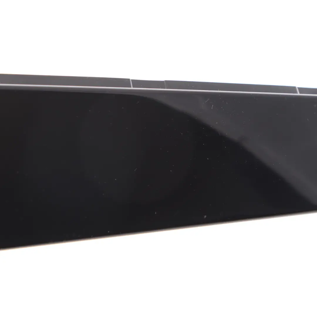 Ventana Acabado Pilar Cubierta Puerta Delantera Izquierda Alto Brillo para BMW X1 F48 con número de pieza 7349651 BMW X1 F48 Ventana Acabado Pilar Cubierta Puerta Delantera Izquierda Alto Brillo - SKU 7349651 - Número de pieza 7349651