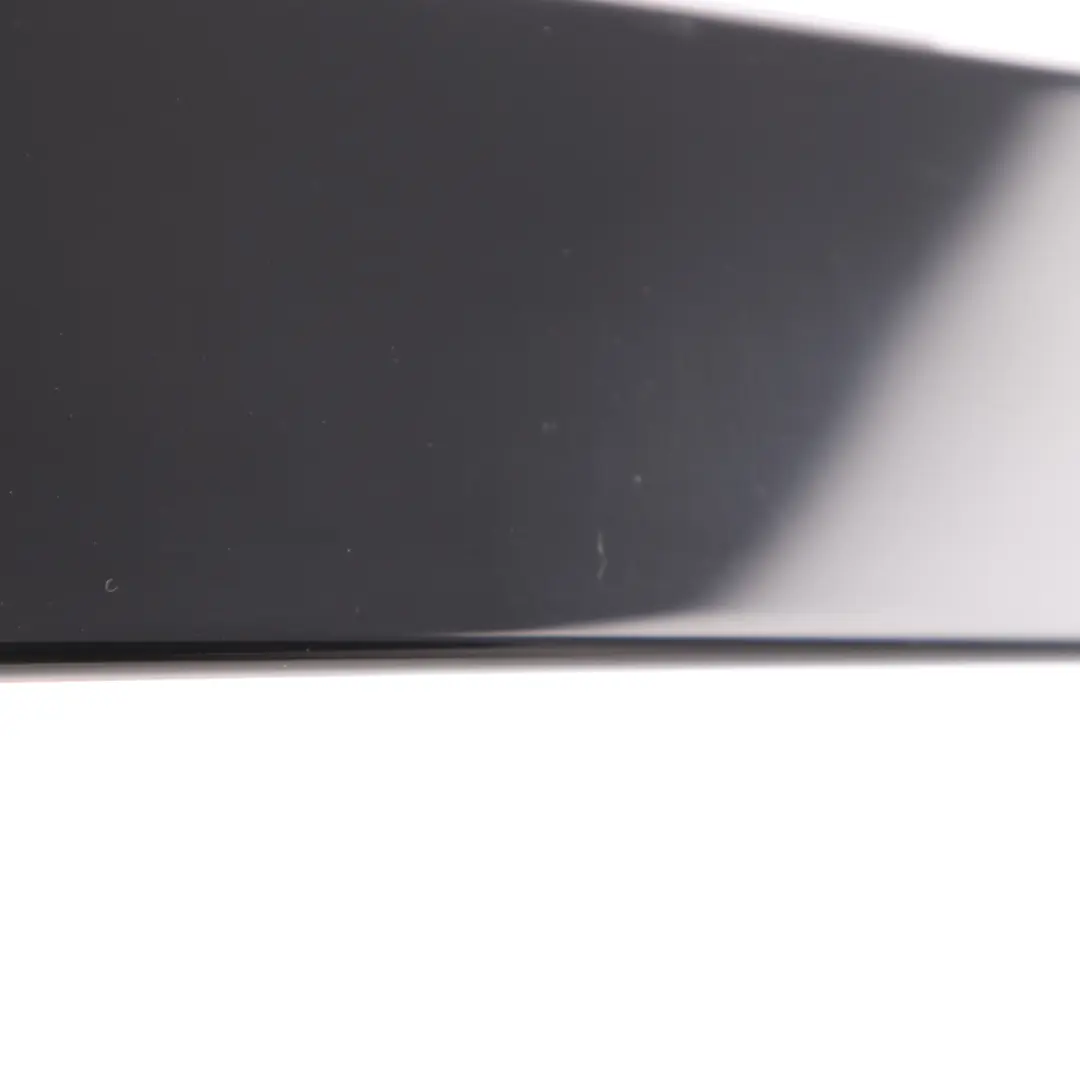 Ventana Acabado Pilar Cubierta Puerta Delantera Izquierda Alto Brillo para BMW X1 F48 con número de pieza 7349651 BMW X1 F48 Ventana Acabado Pilar Cubierta Puerta Delantera Izquierda Alto Brillo - SKU 7349651 - Número de pieza 7349651