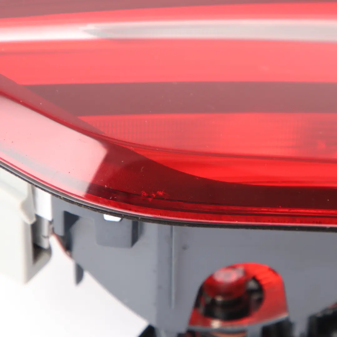 Lampe Arrière Feu De Coffre Coffre Boot Tailgate Droite pour BMW X1 F48 à propos du numéro de pièce 7350698 BMW X1 F48 Lampe Arrière Feu De Coffre Coffre Boot Tailgate Droite - SKU 7350698 - Numéro de pièce 7350698