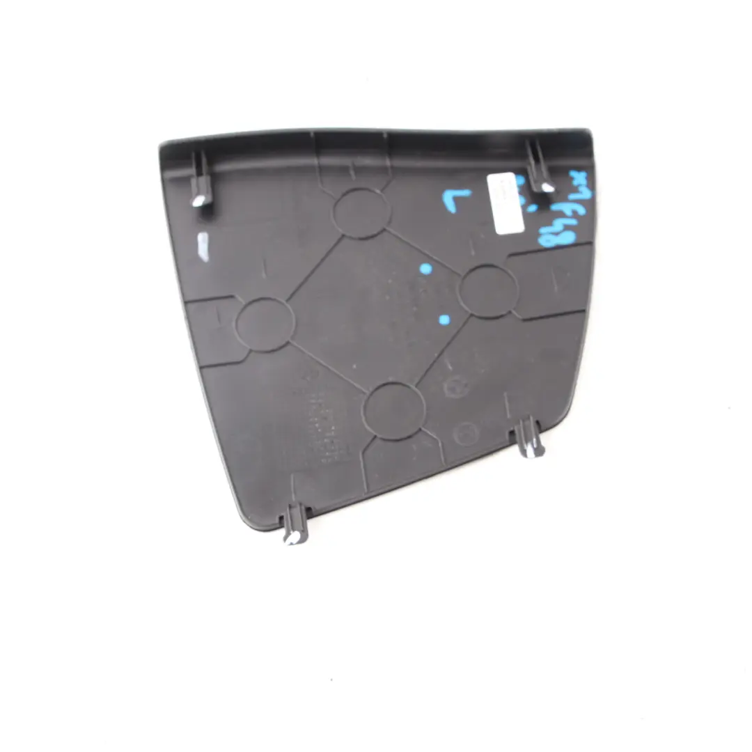 BMW X1 F48 Osłona Klapy Bagażnika Tylna Lewa Czarna - SKU 7350849 - Numer Części 7350849