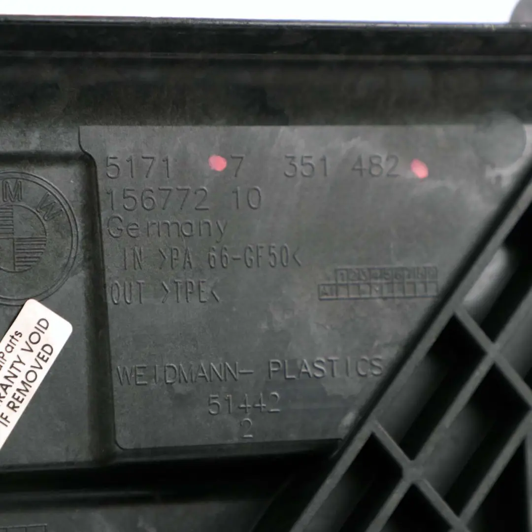 Pannello copertura vano batteria per BMW 2 F45 F46 Mini Clubman F54 con numero di parte 7351482 BMW 2 F45 F46 Mini Clubman F54 Pannello copertura vano batteria - SKU 7351482 - Numero di parte 7351482