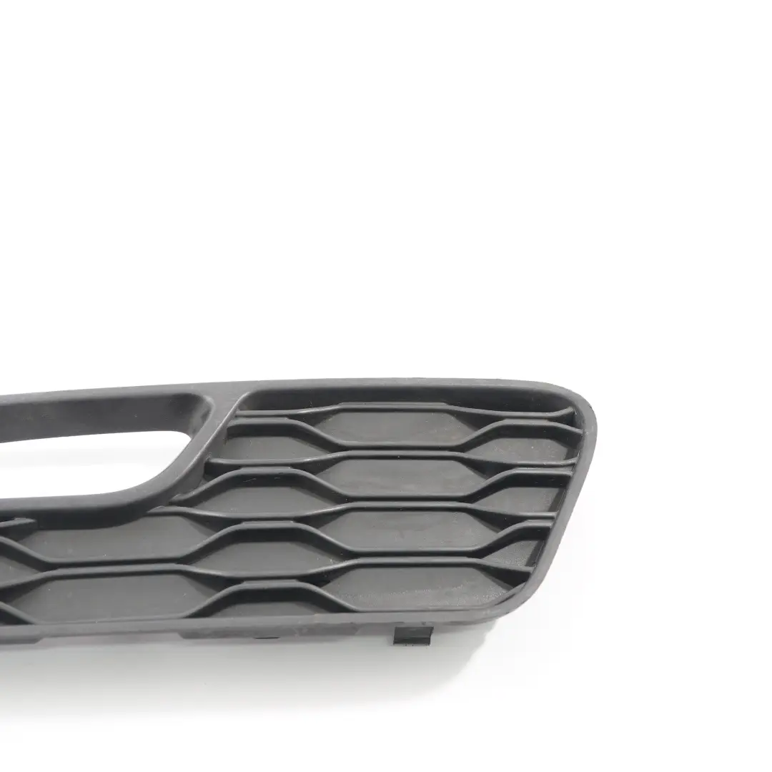 Rejilla parachoques trasero Mini JCW F56 Aerokit Rejilla Trim Izquierda para con número de pieza 7351659 Rejilla parachoques trasero Mini JCW F56 Aerokit Rejilla Trim Izquierda - SKU 7351659 - Número de pieza 7351659