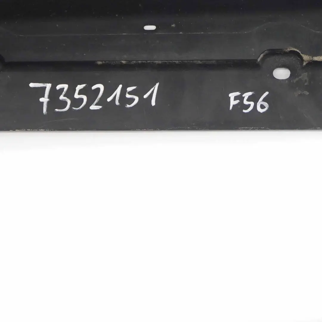 Panneau latéral de bas de caisse Gauche Black pour Mini F56 JCW à propos du numéro de pièce 7352151 Mini F56 JCW Panneau latéral de bas de caisse Gauche Black - SKU 7352151 - Numéro de pièce 7352151