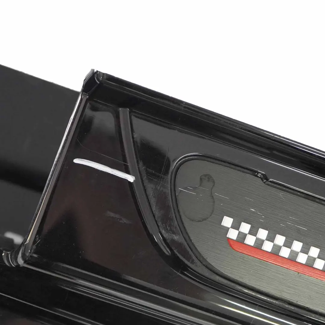 Gonna laterale sinistra JCW Pannello oscillante copertura Nero per Mini F56 con numero di parte 7352151 Mini F56 Gonna laterale sinistra JCW Pannello oscillante copertura Nero - SKU 7352151 - Numero di parte 7352151