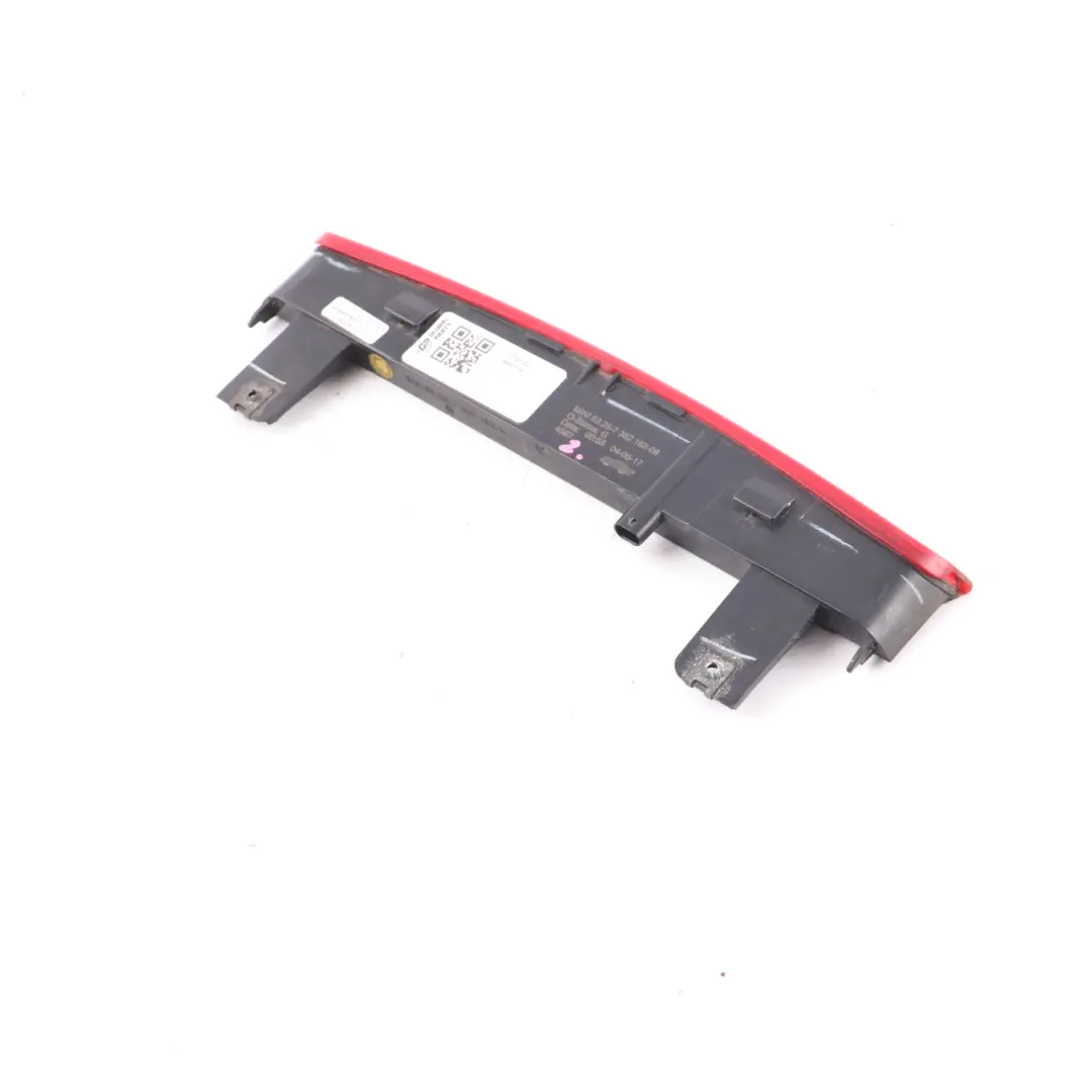 Trzecie Światło Hamowania Stop Środkowe Tył do Mini F54 Clubman o numerze 7352162 Mini F54 Clubman Trzecie Światło Hamowania Stop Środkowe Tył - SKU 7352162 - Numer Części 7352162
