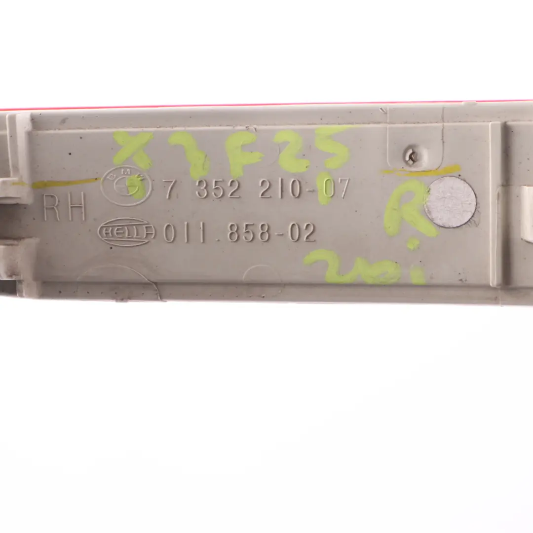 BMW X3 F25 Odblask Lampa Odblaskowa Zderzaka Prawy Tył Czerwona - SKU 7352210 - Numer Części 7352210