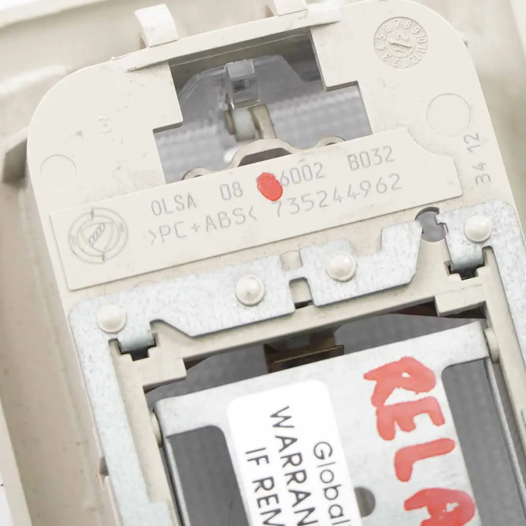 Luce tetto Fiat Ducato Peugeot Boxer Lampada interna tetto grigio per con numero di parte 735244962 Luce tetto Fiat Ducato Peugeot Boxer Lampada interna tetto grigio - SKU 735244962 - Numero di parte 735244962