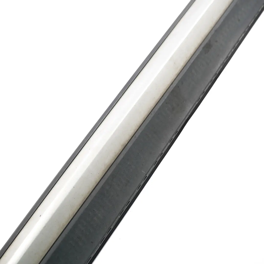 Modanatura Pannello Copertura Porta Anteriore Sinistra X Line per BMW X3 F25 con numero di parte 7352555 BMW X3 F25 Modanatura Pannello Copertura Porta Anteriore Sinistra X Line - SKU 7352555 - Numero di parte 7352555