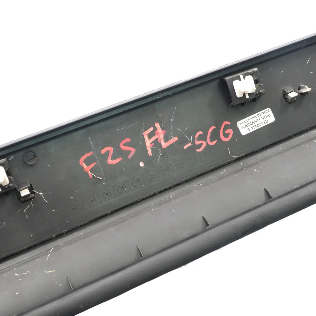 Moldura Basculante Tapa Puerta Delantera Izquierda X Line para BMW X3 F25 con número de pieza 7352555 BMW X3 F25 Moldura Basculante Tapa Puerta Delantera Izquierda X Line - SKU 7352555 - Número de pieza 7352555