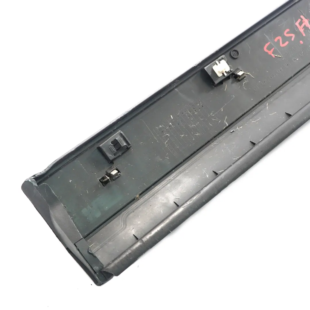 Modanatura Pannello Copertura Porta Anteriore Sinistra X Line per BMW X3 F25 con numero di parte 7352555 BMW X3 F25 Modanatura Pannello Copertura Porta Anteriore Sinistra X Line - SKU 7352555 - Numero di parte 7352555