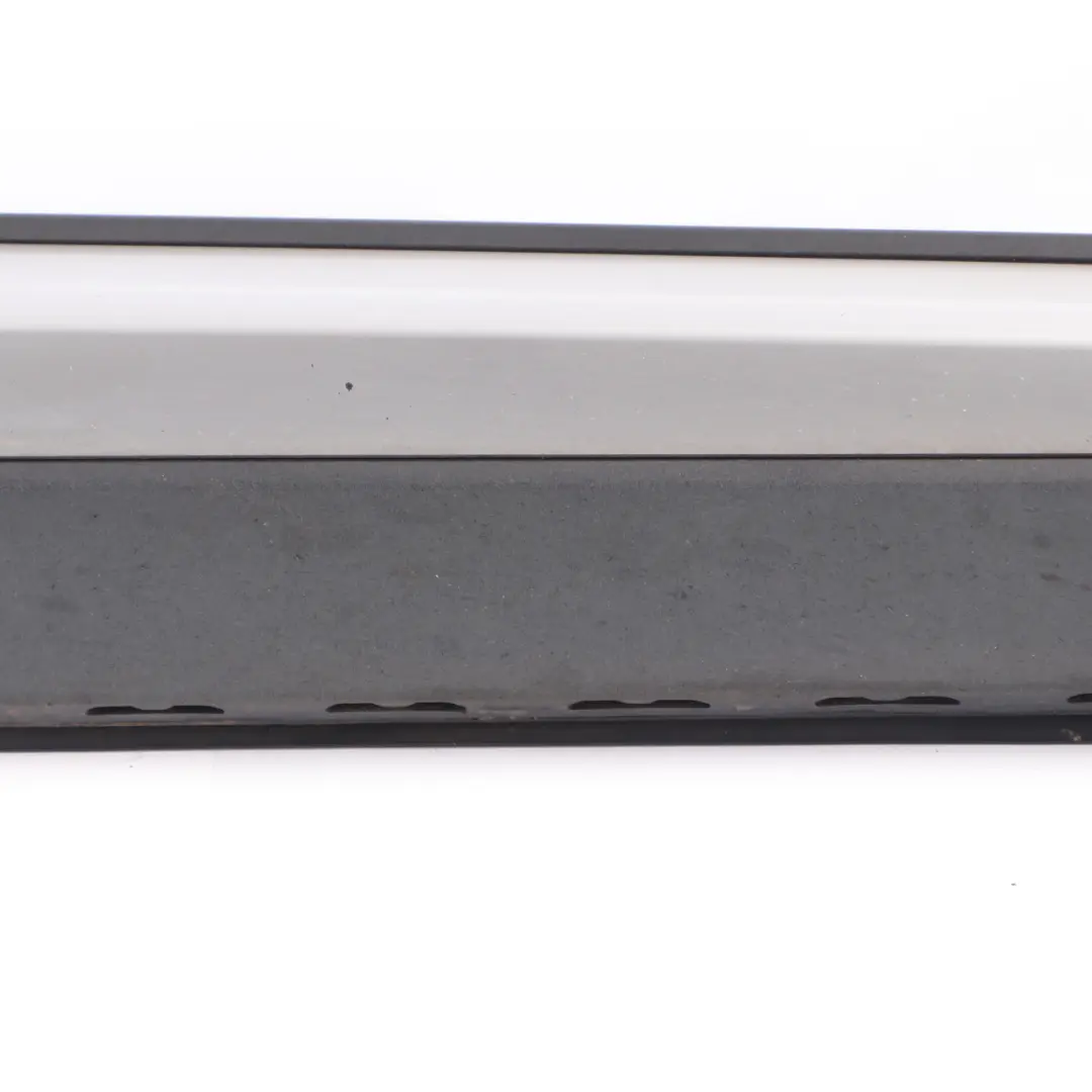 BMW X3 F25 Moulure Garniture Caisse Bande Recouvrement Avant Droite - SKU 7352556 - Numéro de pièce 7352556