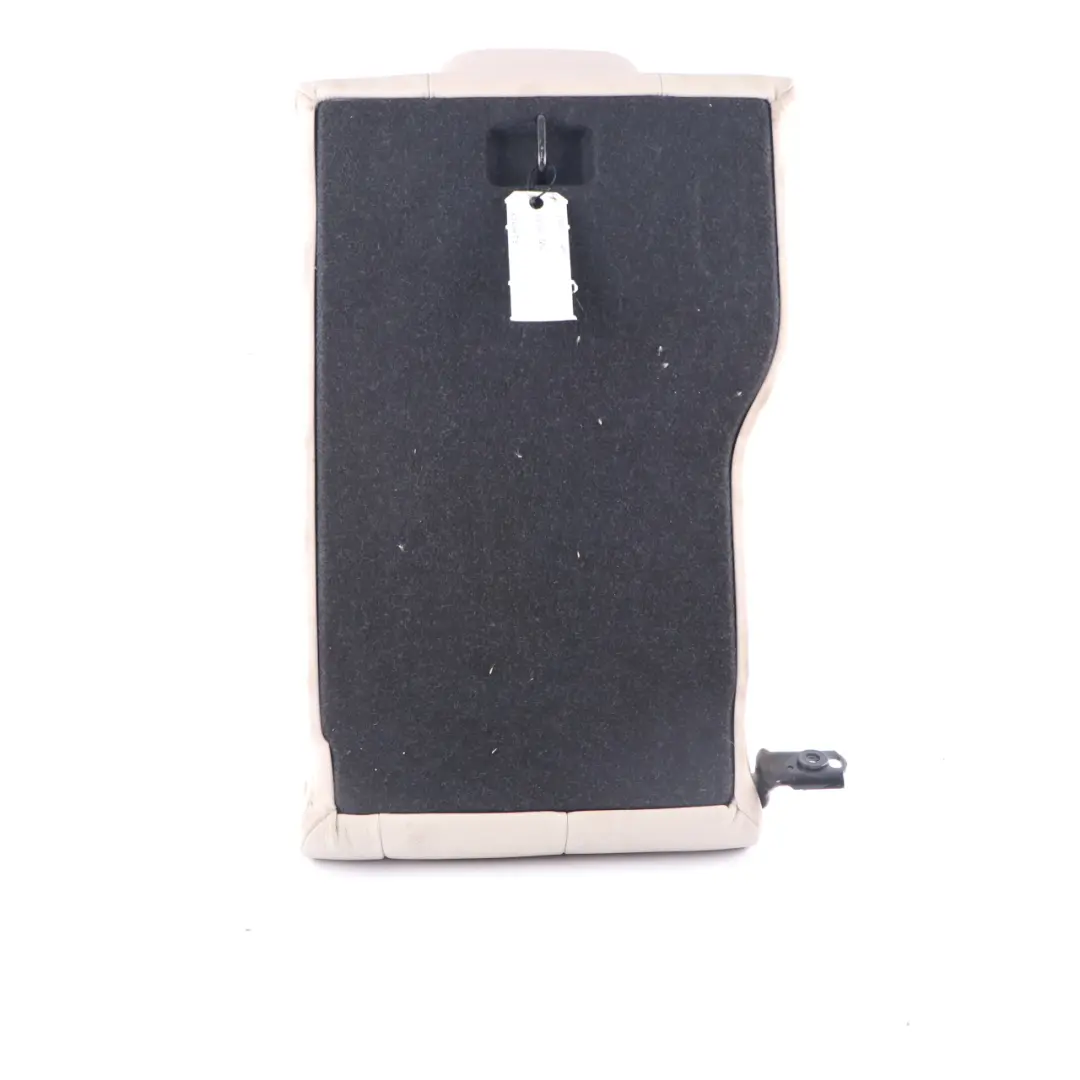 Housse Dossier Banquette Arrière Droite Cuir Dakota Oyster pour BMW F32 à propos du numéro de pièce 7352622 BMW F32 Housse Dossier Banquette Arrière Droite Cuir Dakota Oyster - SKU 7352622 - Numéro de pièce 7352622