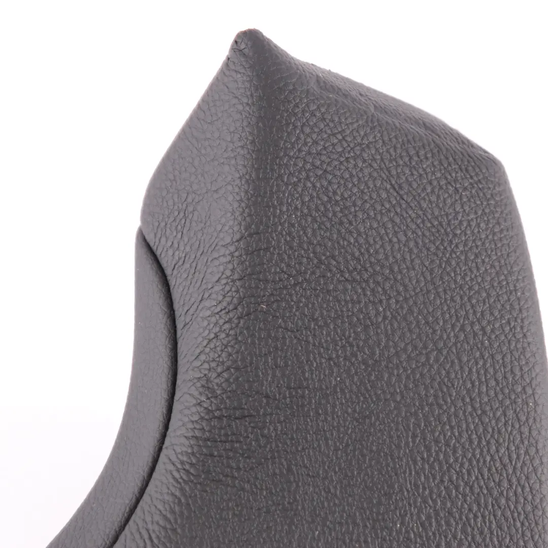 Acabado Asiento Trasero Izquierdo Tapa Lateral Cuero Negro para BMW F32 con número de pieza 7352727 BMW F32 Acabado Asiento Trasero Izquierdo Tapa Lateral Cuero Negro - SKU 7352727 - Número de pieza 7352727