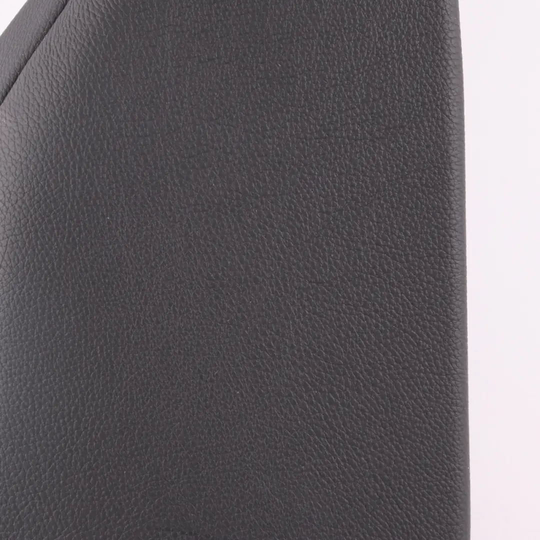 Finition des sièges arrière Cache latéral gauche Cuir noir pour BMW F32 à propos du numéro de pièce 7352727 BMW F32 Finition des sièges arrière Cache latéral gauche Cuir noir - SKU 7352727 - Numéro de pièce 7352727