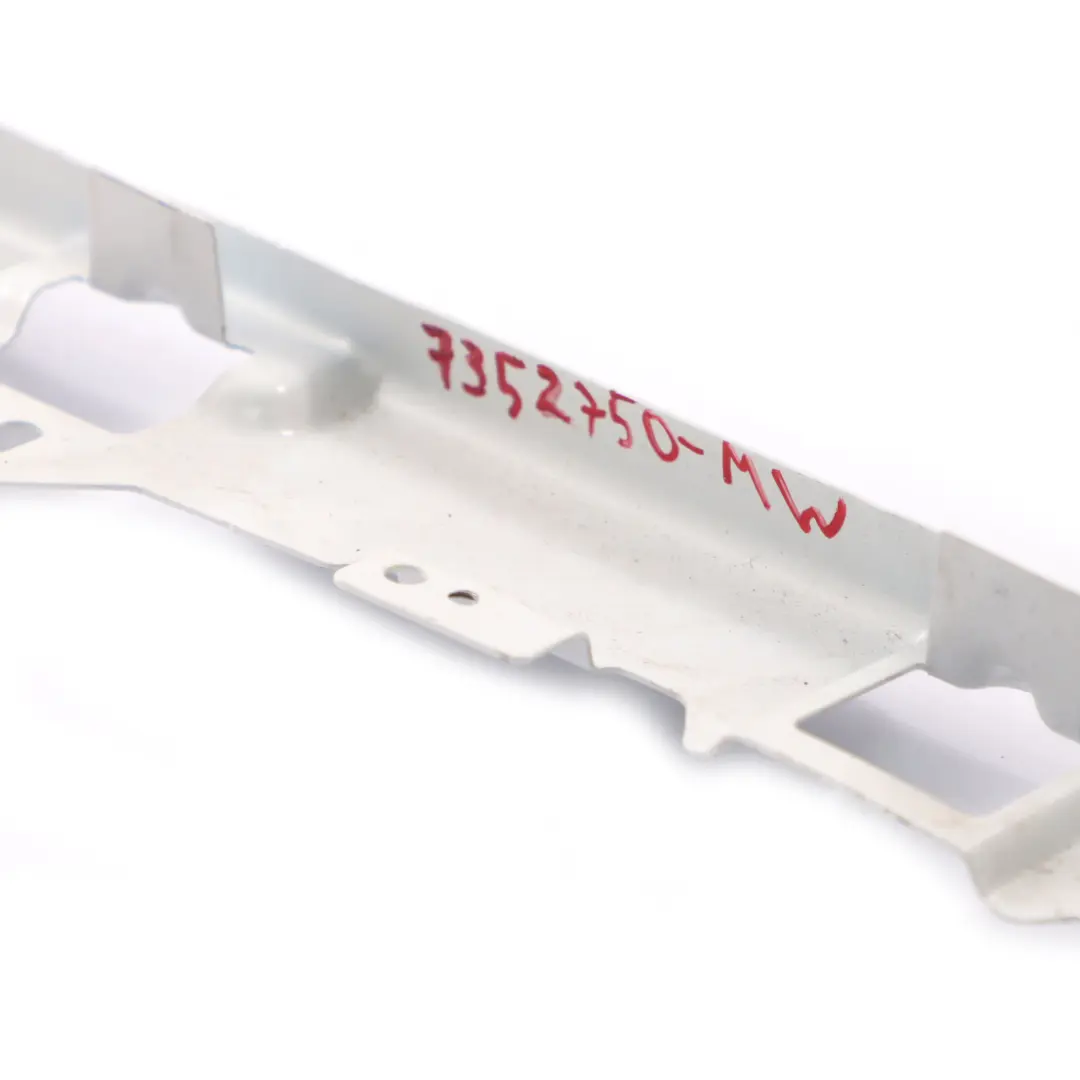 Elevalunas Trasero Derecho Tapa Placa Mineral Blanco A96 para BMW F33 F83 Cabrio con número de pieza 7352750 BMW F33 F83 Cabrio Elevalunas Trasero Derecho Tapa Placa Mineral Blanco A96 - SKU 7352750-MW - Número de pieza 7352750