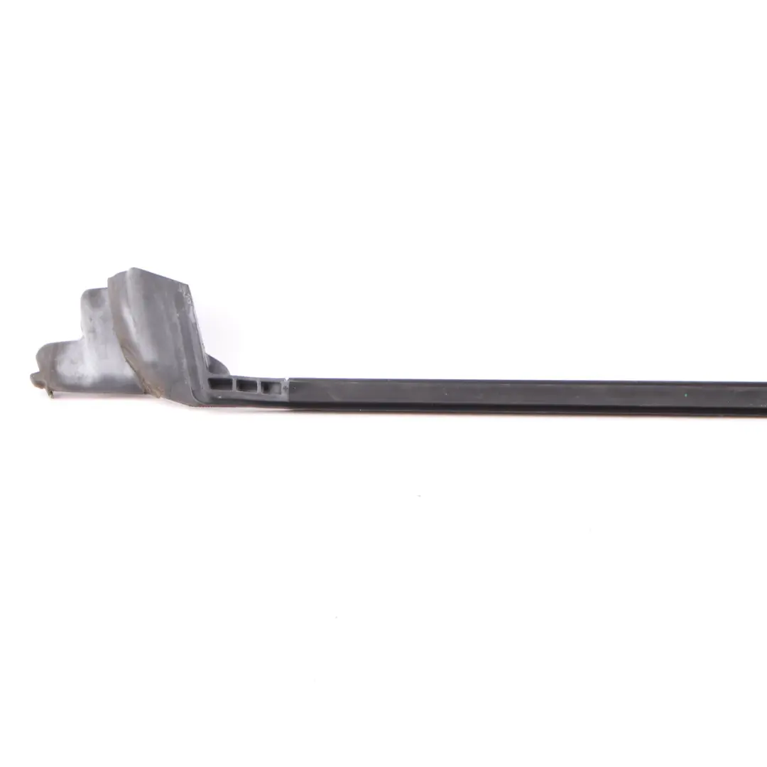 paraspruzzi porta posteriore sinistra finestra Finisher guarnizione per BMW F34 GT con numero di parte 7352841 BMW F34 GT paraspruzzi porta posteriore sinistra finestra Finisher guarnizione - SKU 7352841 - Numero di parte 7352841
