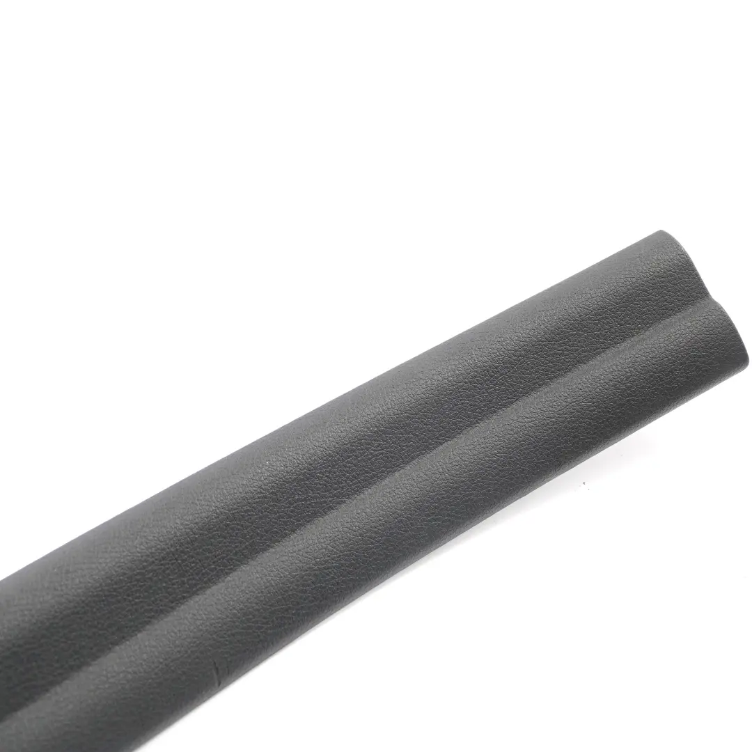 Tapa Entrada Interior Delantera Negro 7298839 para BMW F45 F46 Active Gran Tourer con número de pieza 7354125 BMW F45 F46 Active Gran Tourer Tapa Entrada Interior Delantera Negro 7298839 - SKU 7354125 - Número de pieza 7354125