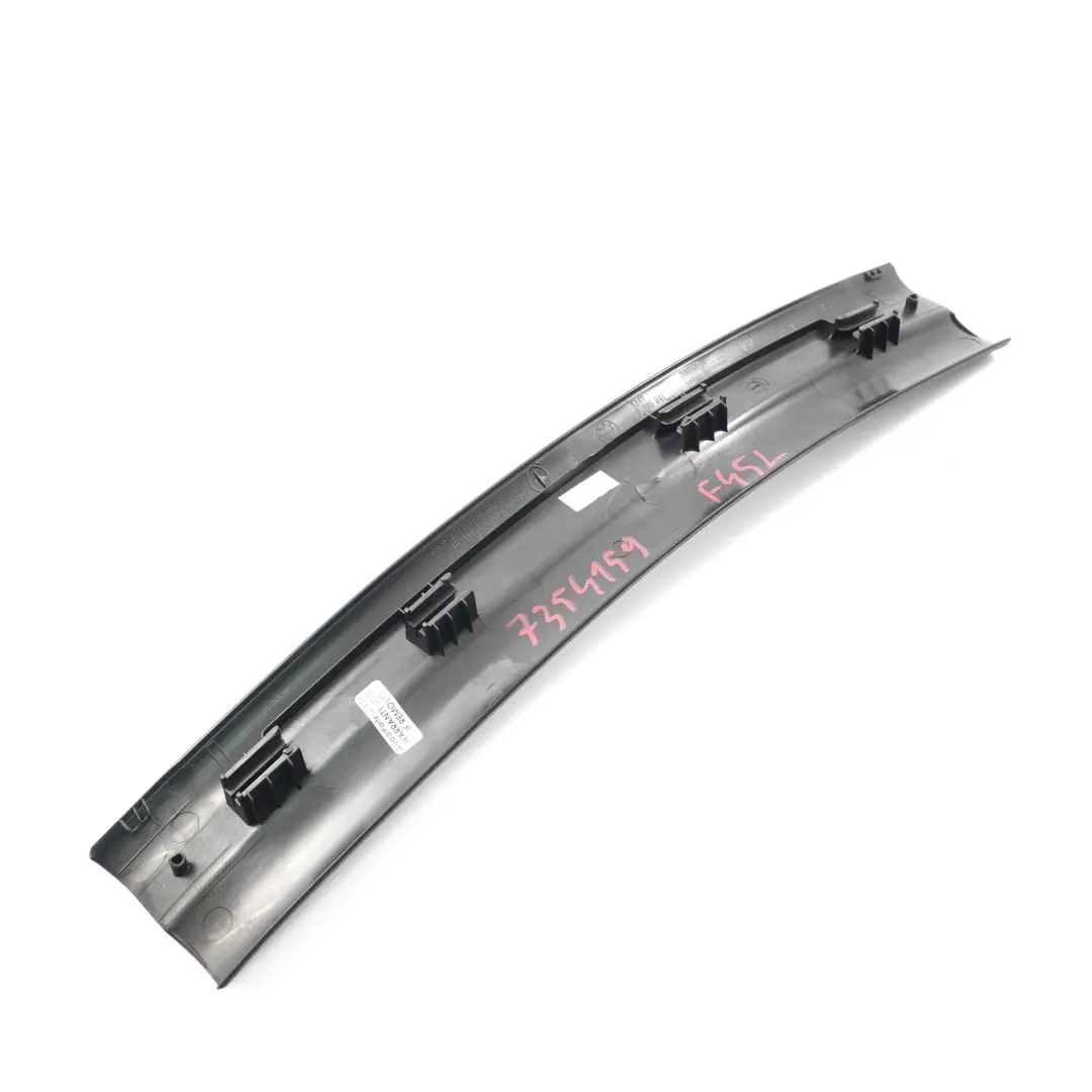 Embellecedor Tapa Tira Entrada Trasera Izquierda para BMW F45 con número de pieza 7354159 BMW F45 Embellecedor Tapa Tira Entrada Trasera Izquierda - SKU 7354159 - Número de pieza 7354159