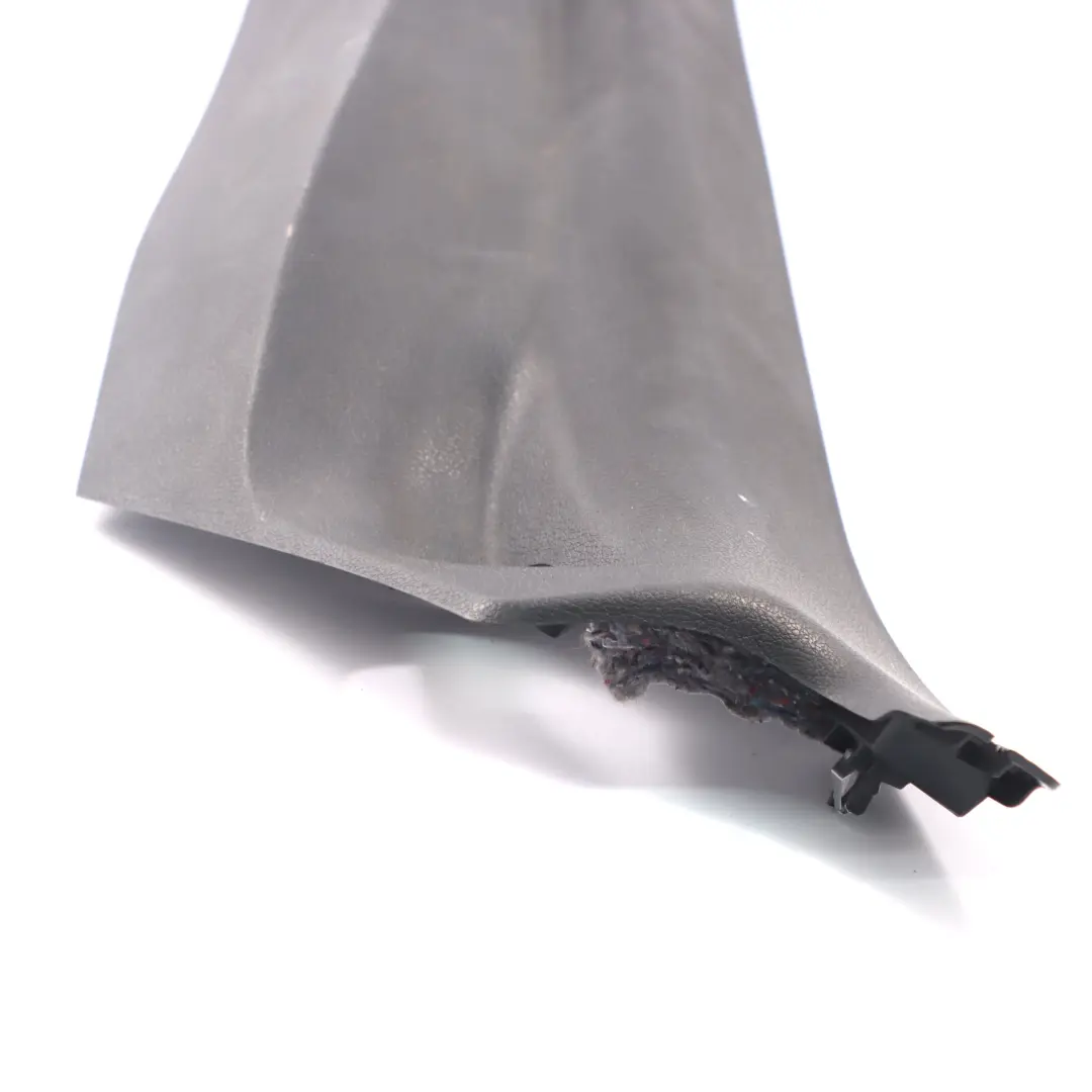 Pilar Cubierta C-Columna Embellecedor Inferior Izquierda Negro 7298843 para BMW F45 con número de pieza 7354161 BMW F45 Pilar Cubierta C-Columna Embellecedor Inferior Izquierda Negro 7298843 - SKU 7354161 - Número de pieza 7354161