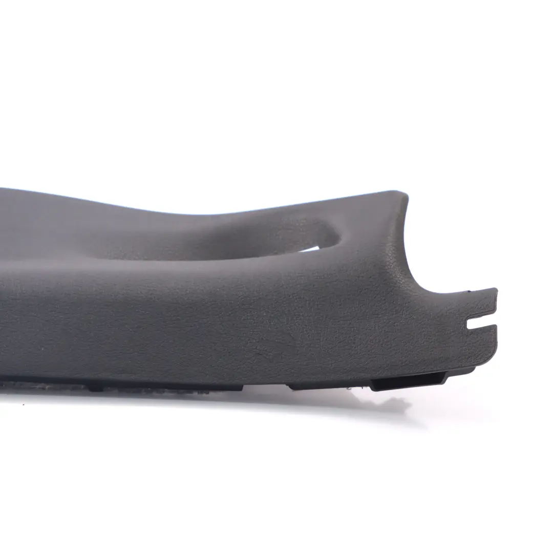 Copripilastro C-Colonna Pannello inferiore destro Nero per BMW F45 con numero di parte 7354162 BMW F45 Copripilastro C-Colonna Pannello inferiore destro Nero - SKU 7354162 - Numero di parte 7354162