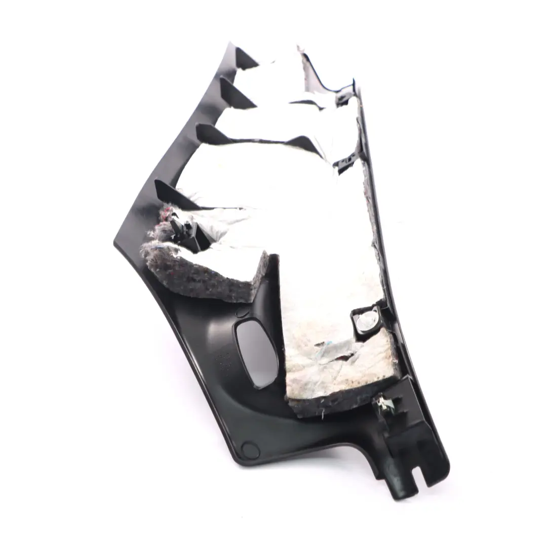 Pilar Cubierta C-Columna Recorte Panel Inferior Derecho Negro para BMW F45 con número de pieza 7354162 BMW F45 Pilar Cubierta C-Columna Recorte Panel Inferior Derecho Negro - SKU 7354162 - Número de pieza 7354162