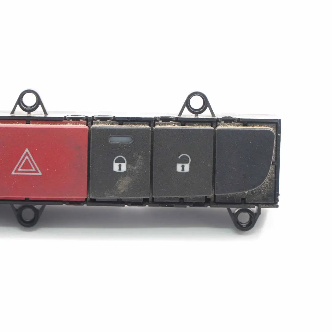 Panel Świateł Awaryjnych do Fiat Ducato Peugeot Boxer o numerze 7355331170 Fiat Ducato Peugeot Boxer Panel Świateł Awaryjnych - SKU 7355331170 - Numer Części 7355331170